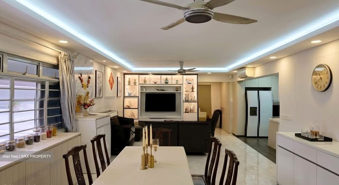 Blk 831 Jurong West Street 81 (Jurong West), HDB Executive #599654631